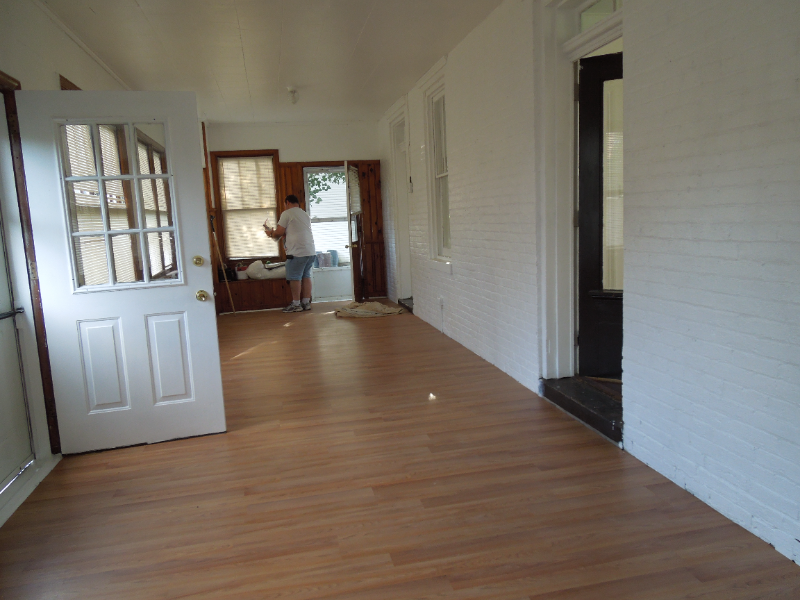 202 W Keller St - Photo 3 of 45