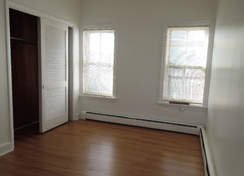 202 W Keller St - Photo 7 of 45