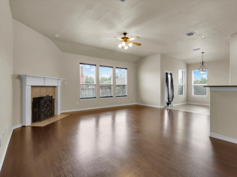 1739 Summerwood Ln - Photo 7 of 35