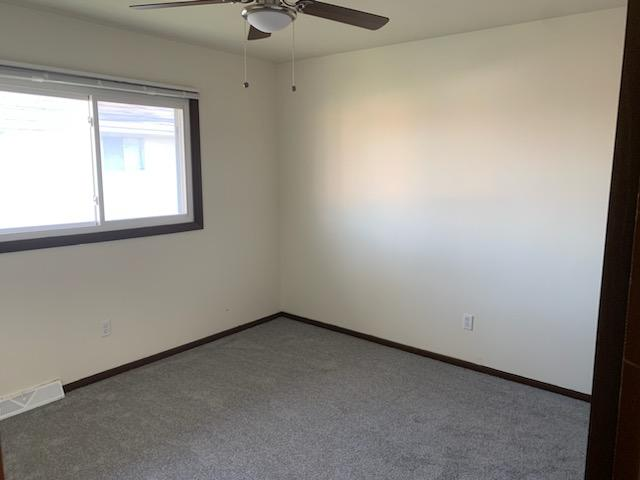 5662 N 99th St - Photo 4 of 17