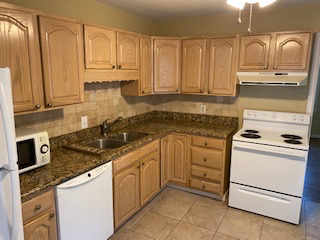 3413 S Ong St - Photo 2 of 8