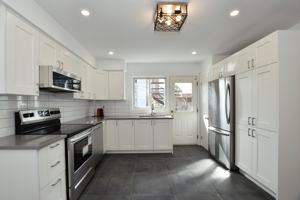 featured image of 7608 Avenue Wiseman