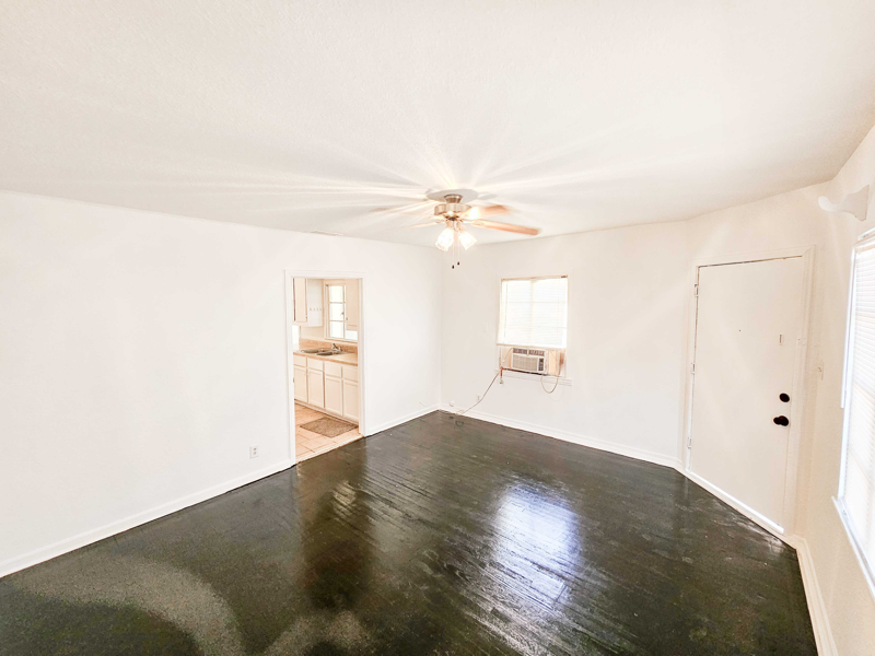 205 N 13th St #205 - Photo 5 of 8