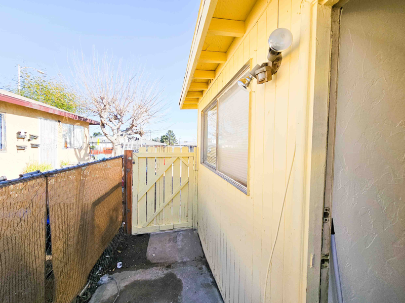 205 N 13th St #205 - Photo 6 of 8