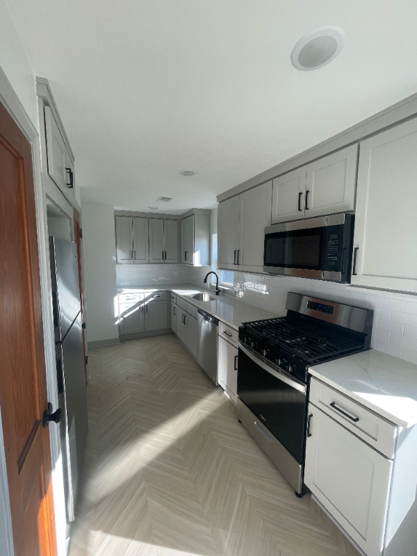 1200 Pardew St - Photo 5 of 16