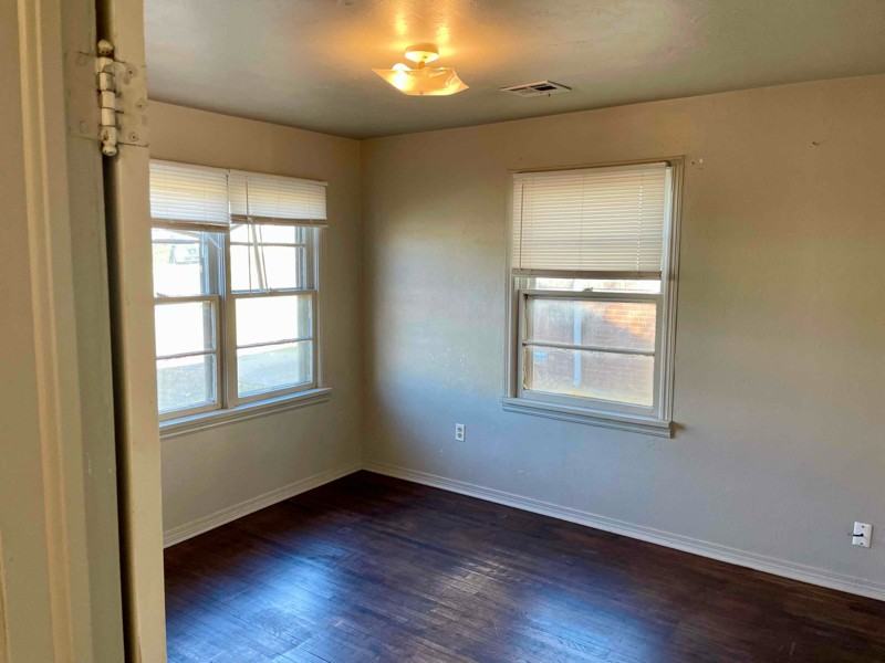 1006 E Campbell St - Photo 6 of 10