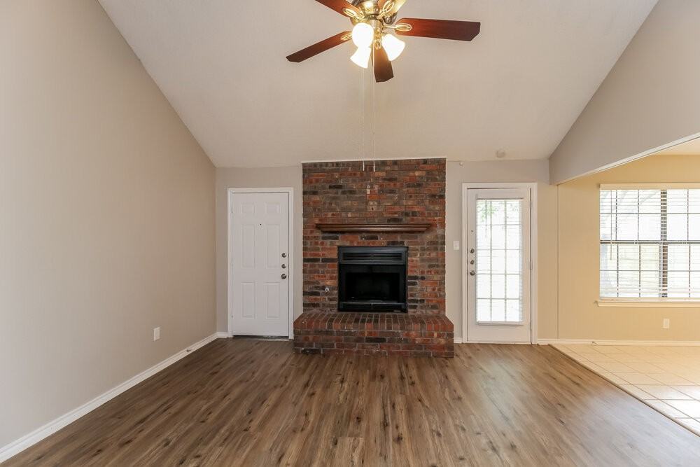 217 Tanglewood St - Photo 5 of 19