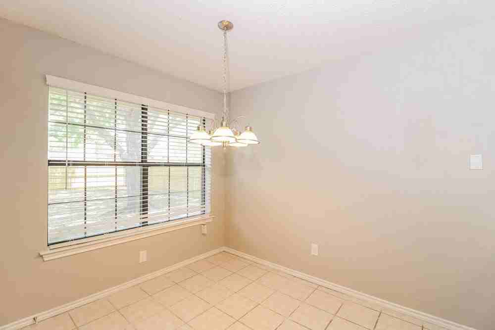 217 Tanglewood St - Photo 7 of 19