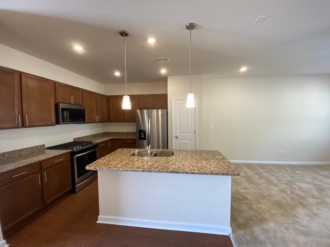 317 White Oak Ridge Dr - Photo 5 of 15