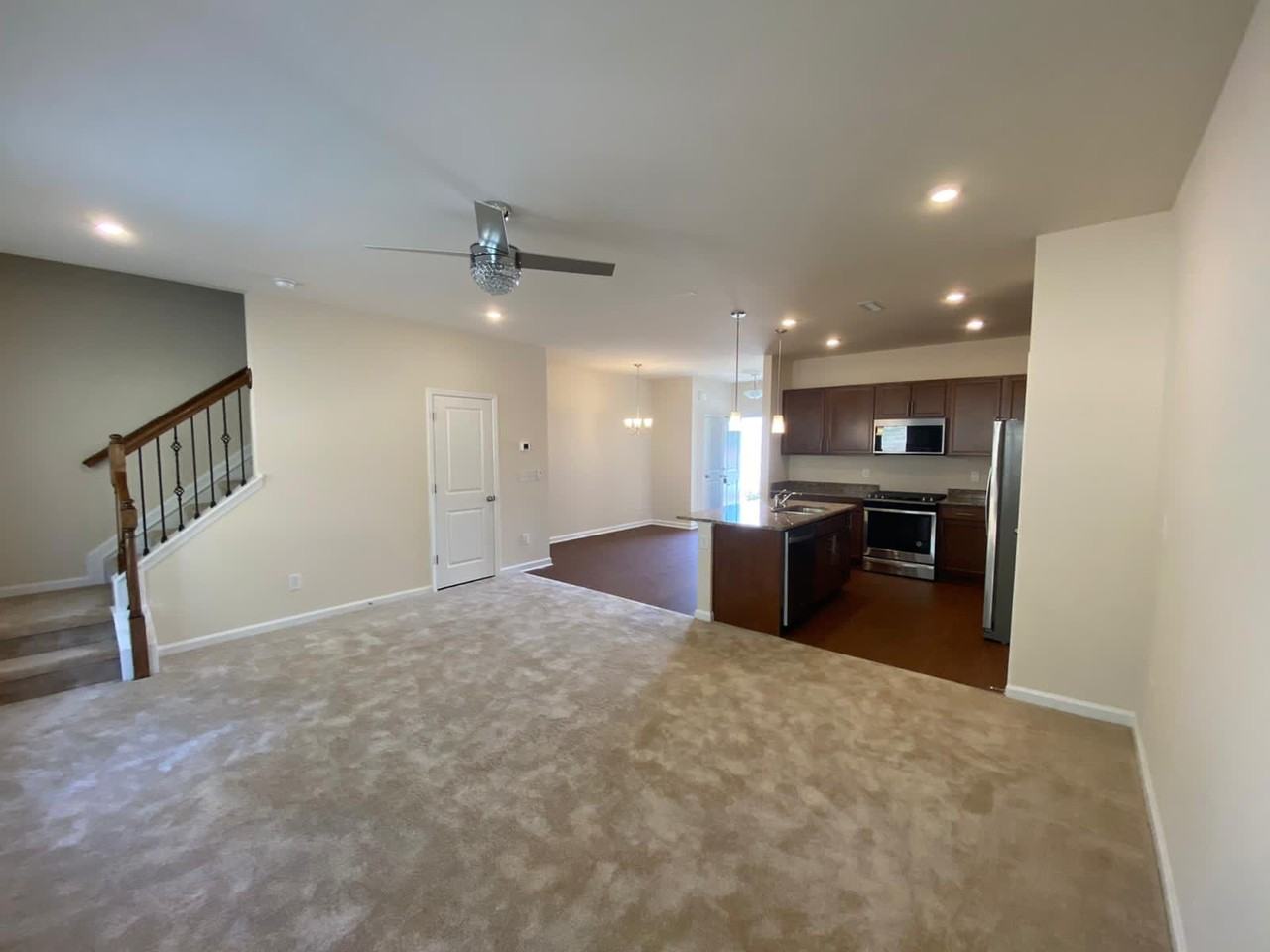 317 White Oak Ridge Dr - Photo 7 of 15