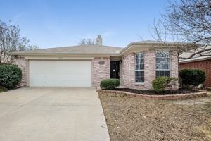 featured image of 10233 Tustin Ter