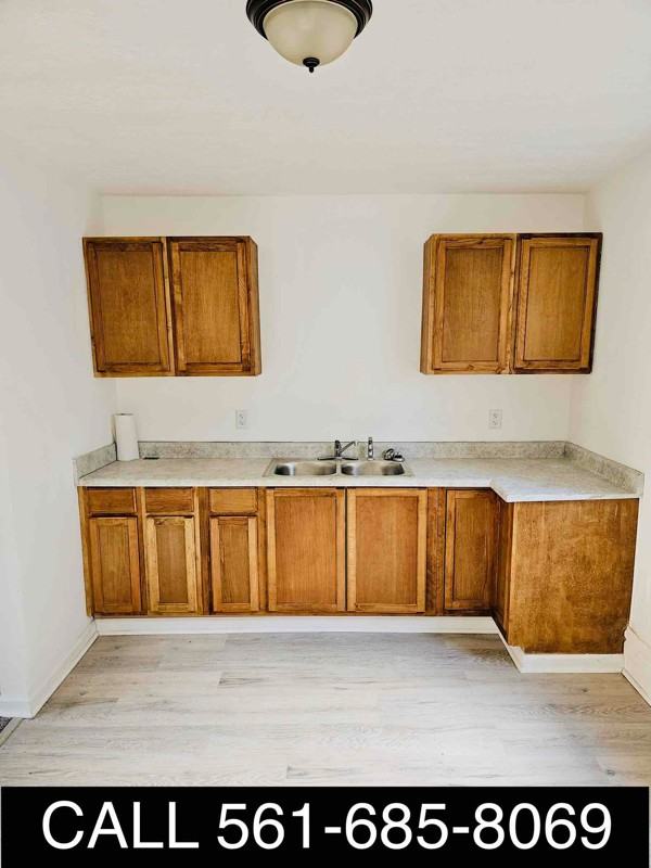 77 Kent Ct - Photo 6 of 19