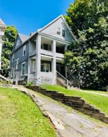 featured image of 627 Crosby St #B