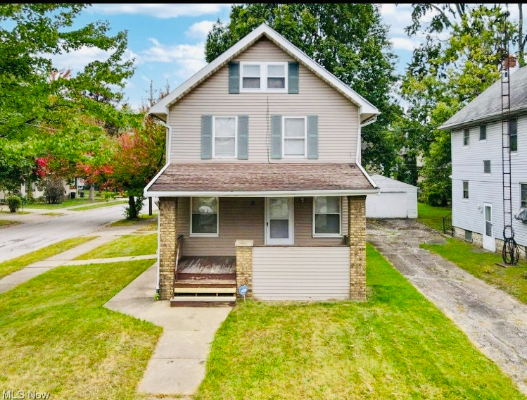 67 E Archwood Ave #B