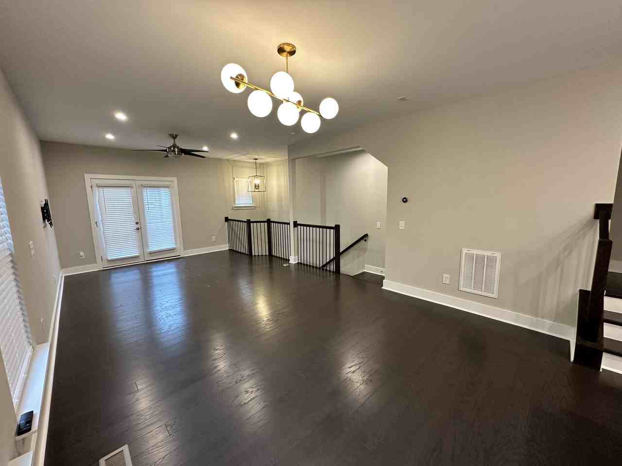 16042 Roscoe Ln - Photo 3 of 8