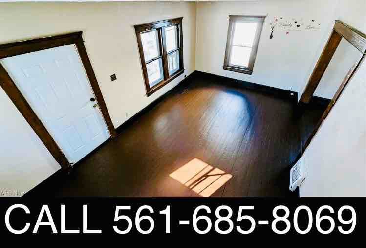 1085 Herberich Ave - Photo 5 of 31