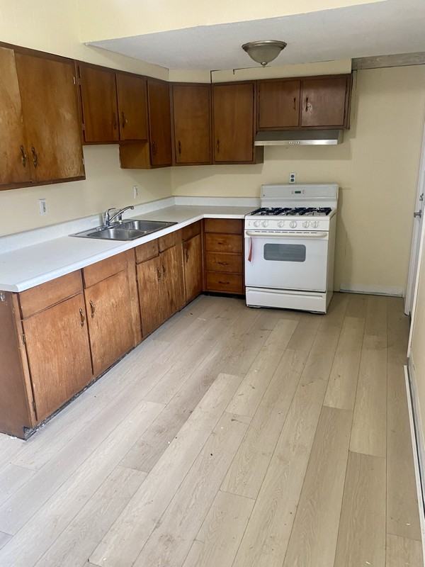 1138 Kohler Ave - Photo 3 of 17