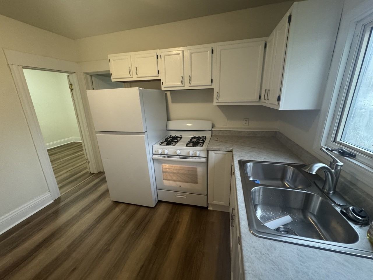 606 Summit Ave #2 - Photo 2 of 12