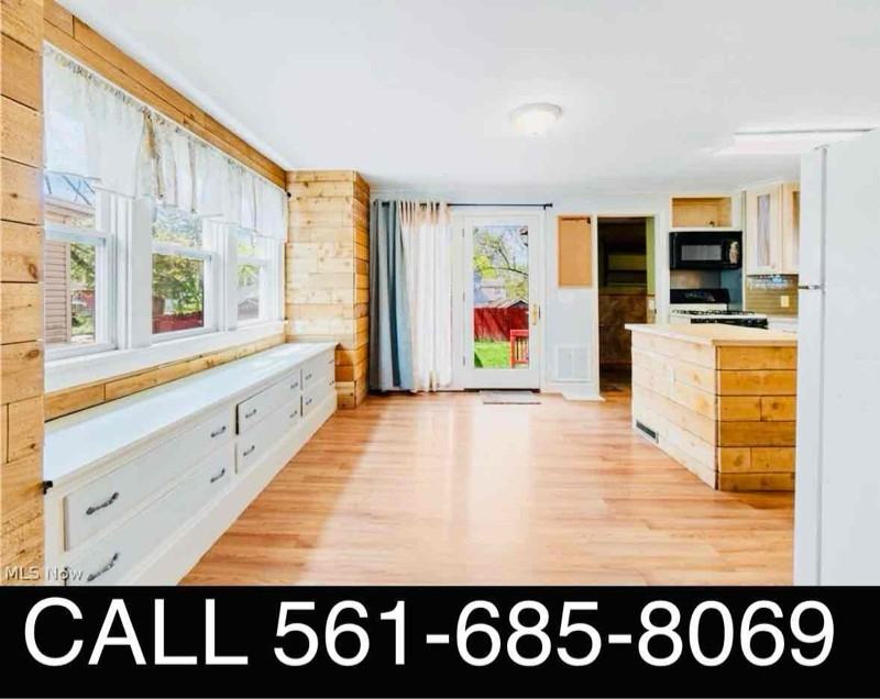 1028 Kling St - Photo 3 of 24