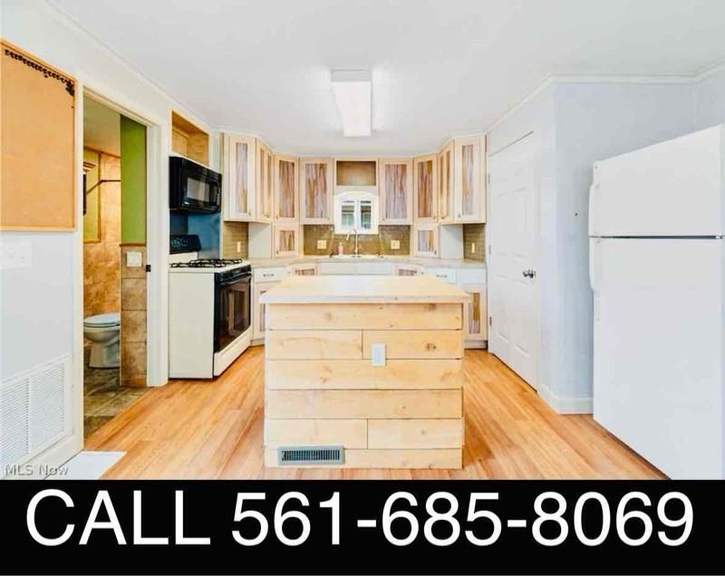 1028 Kling St - Photo 5 of 24