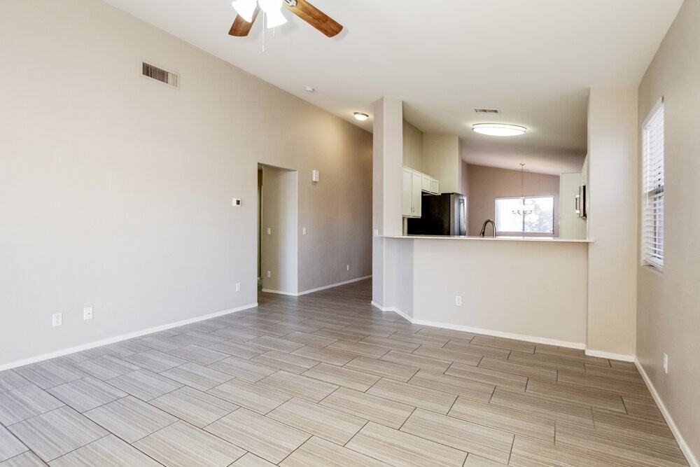 2525 S 109th Dr - Photo 6 of 19
