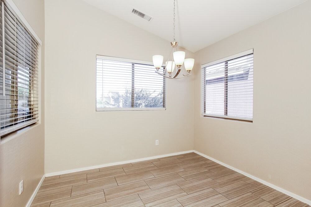 2525 S 109th Dr - Photo 7 of 19
