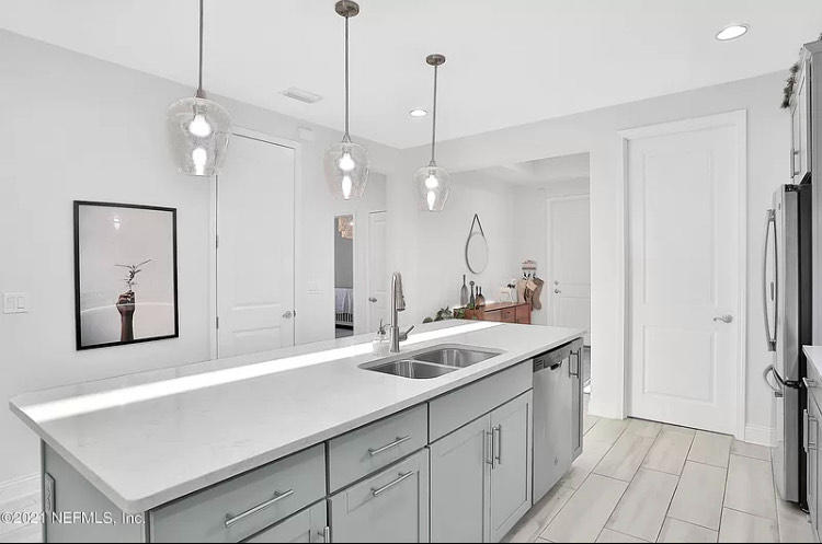 326 Vista Lake Cir - Photo 3 of 14