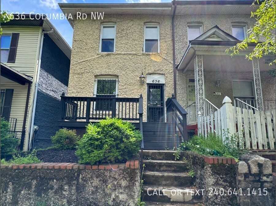 636 Columbia Rd Nw - Photo 2 of 23