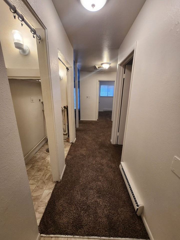 677 E Clarion Dr #C - Photo 7 of 20