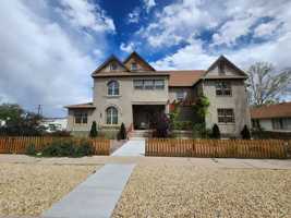 featured image of 1000 Carteret Ave #4