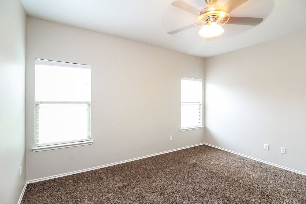 2005 Blakehill Dr - Photo 5 of 16