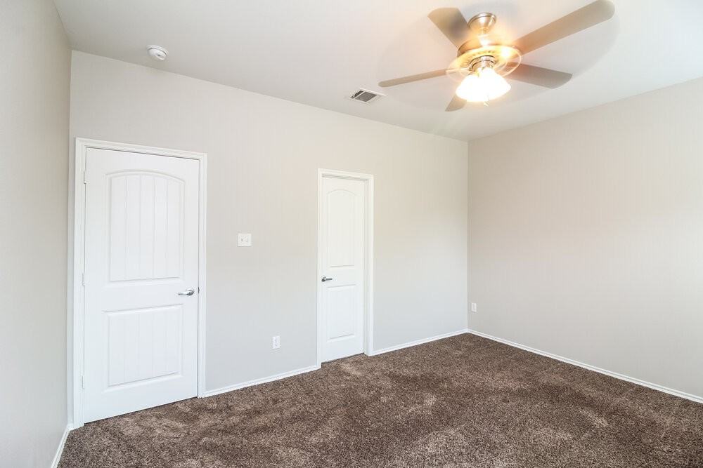 2005 Blakehill Dr - Photo 7 of 16