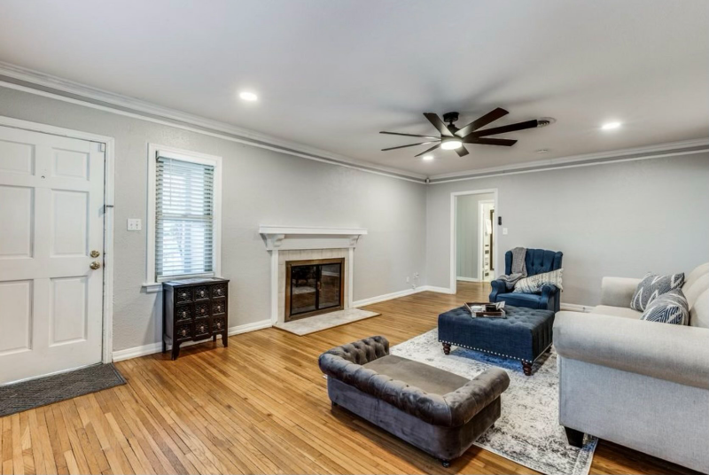 3624 W Biddison St - Photo 6 of 24