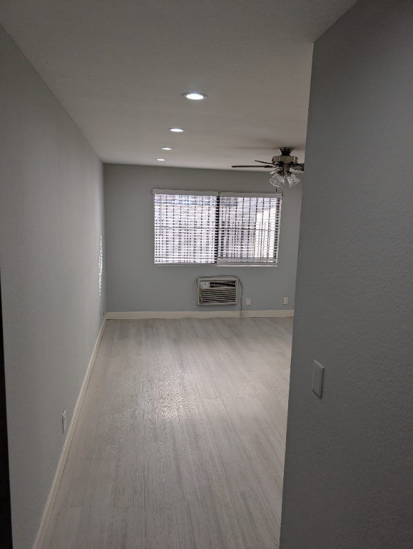 7014 Lanewood Ave #9 - Photo 5 of 14