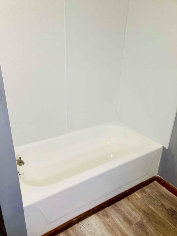 1040 Neptune Ave - Photo 5 of 9