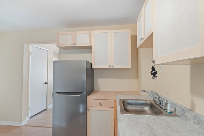 426 Jonathan St #1 - Photo 6 of 16