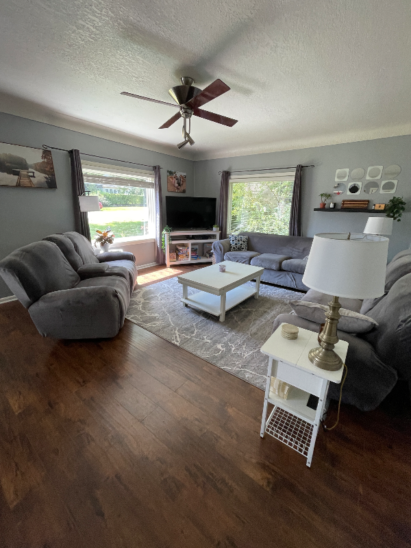 534 Parker Ave - Photo 6 of 20