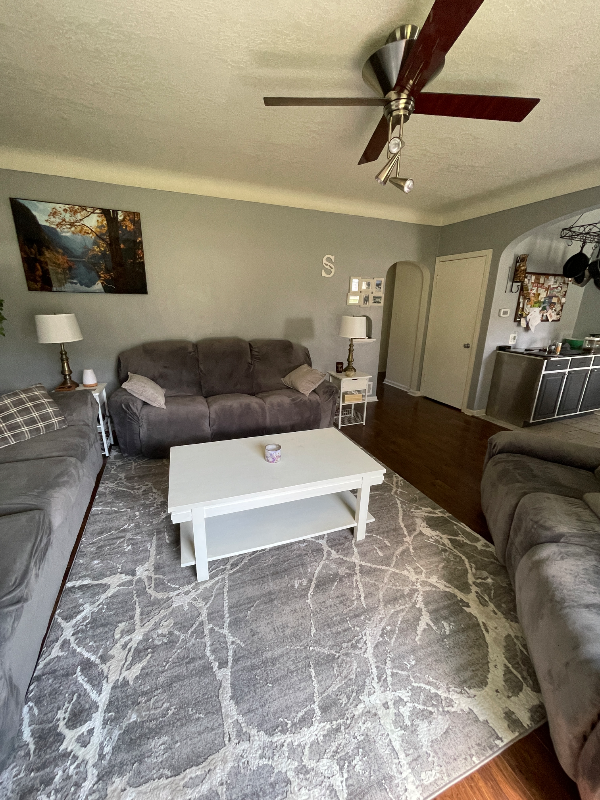 534 Parker Ave - Photo 7 of 20