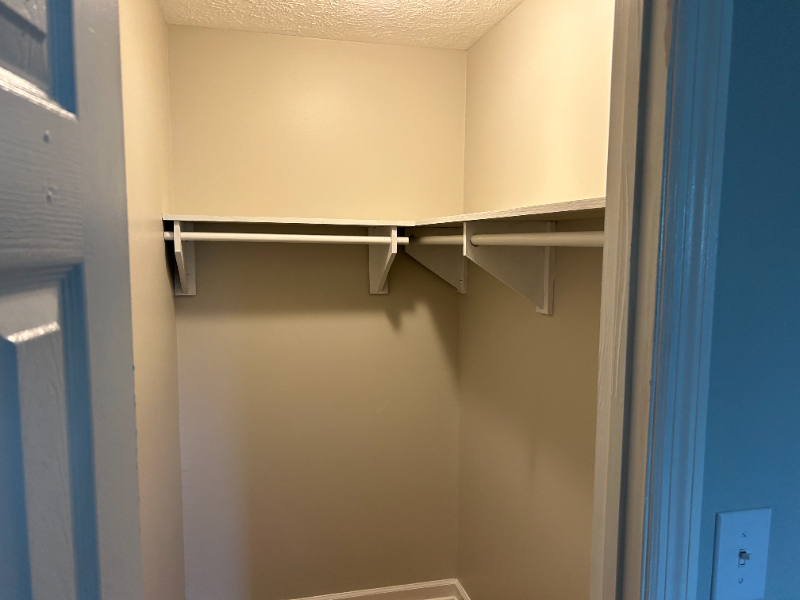 801 Winchester Ave #302A - Photo 4 of 7