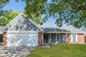 featured image of 10378 Yates Dr