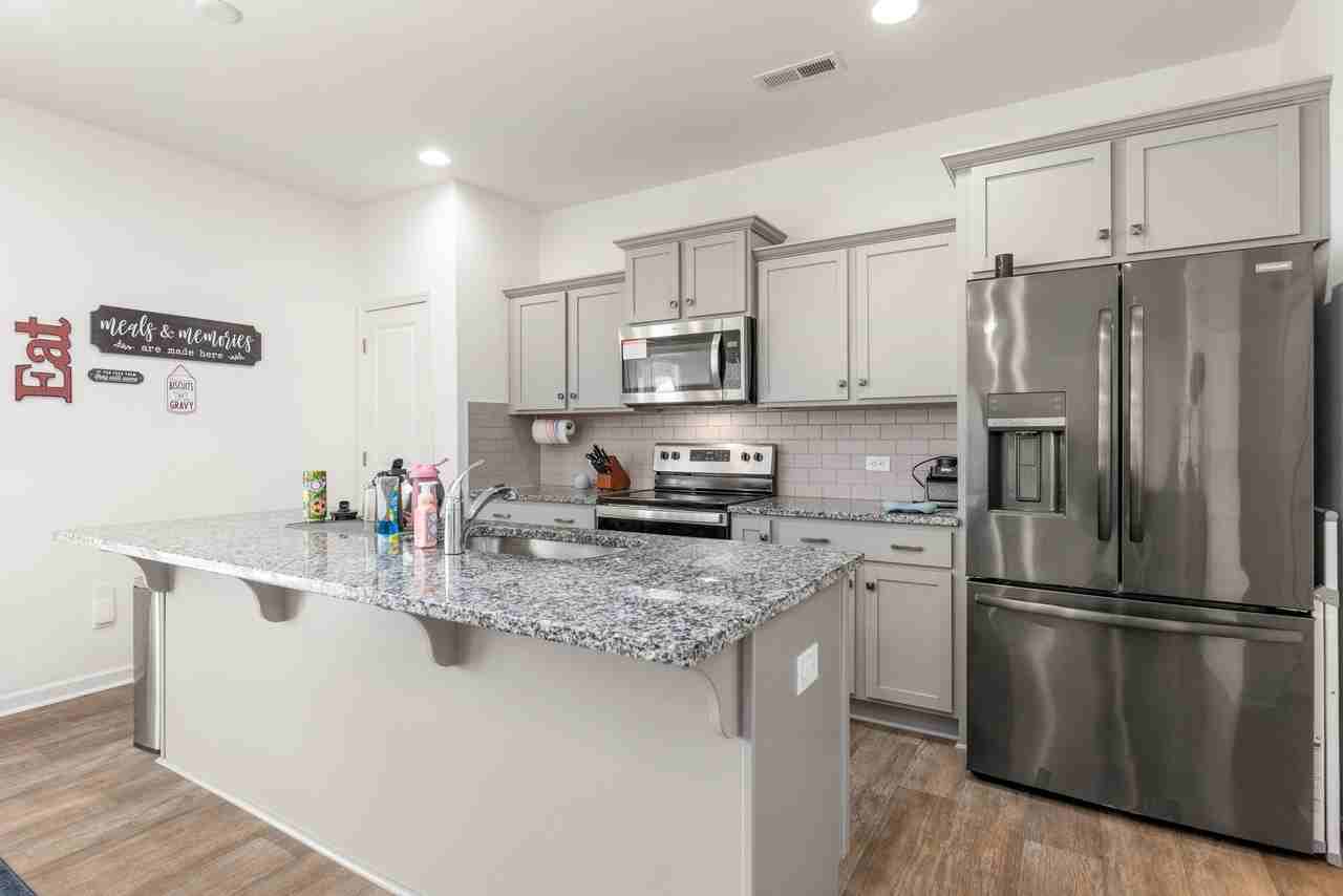 128 Mooring Dr - Photo 5 of 18