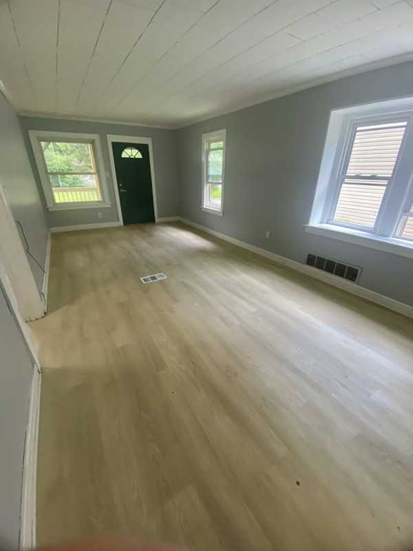 1036 Neptune Ave - Photo 5 of 19