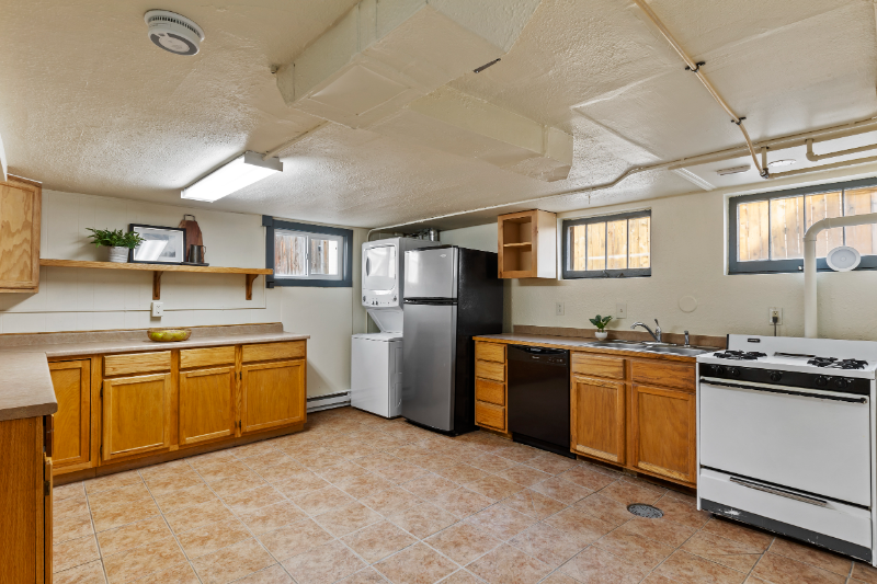 530 1/2 Laporte Ave - Photo 3 of 11