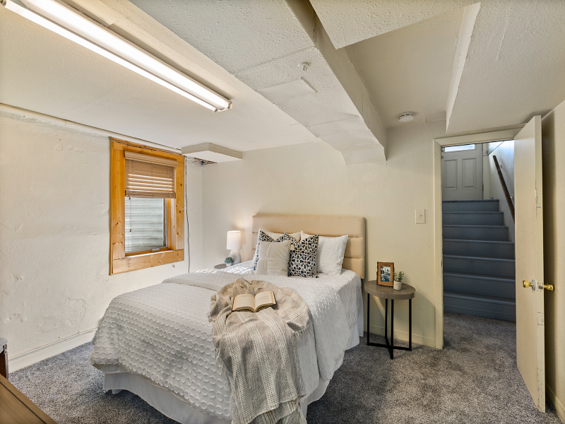 530 1/2 Laporte Ave - Photo 7 of 11