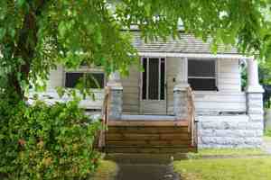 featured image of 4305 E 71st St