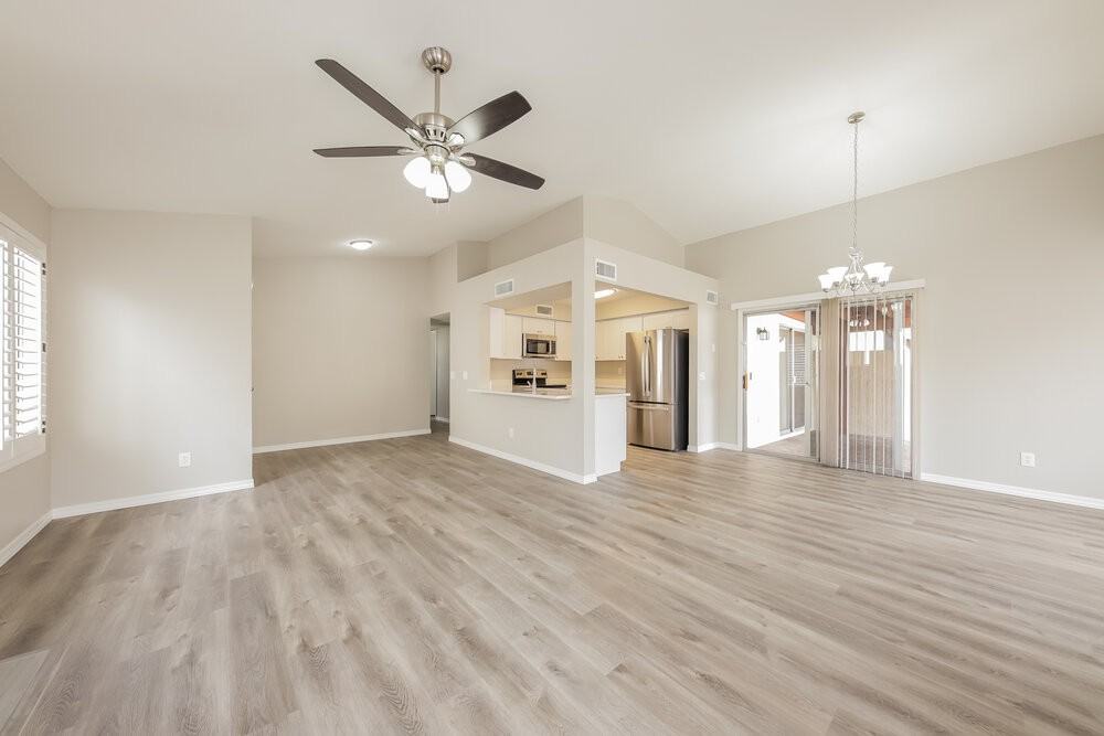 8810 W Grovers Ave - Photo 5 of 16