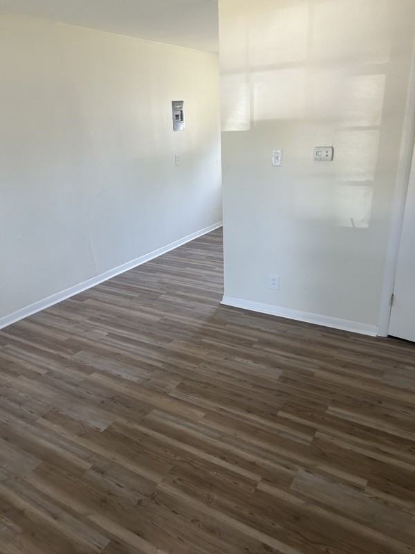 3007 Curtis Dr #B - Photo 2 of 8