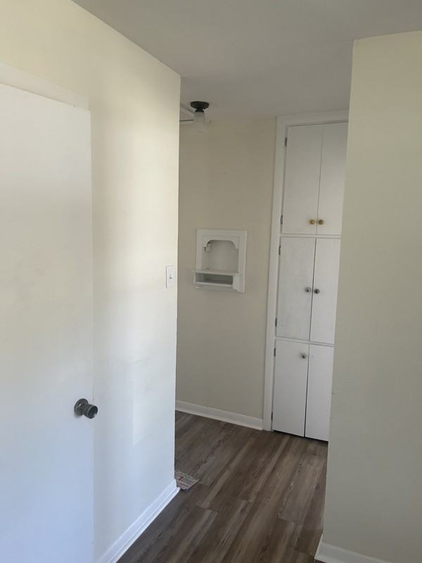 3007 Curtis Dr #B - Photo 4 of 8