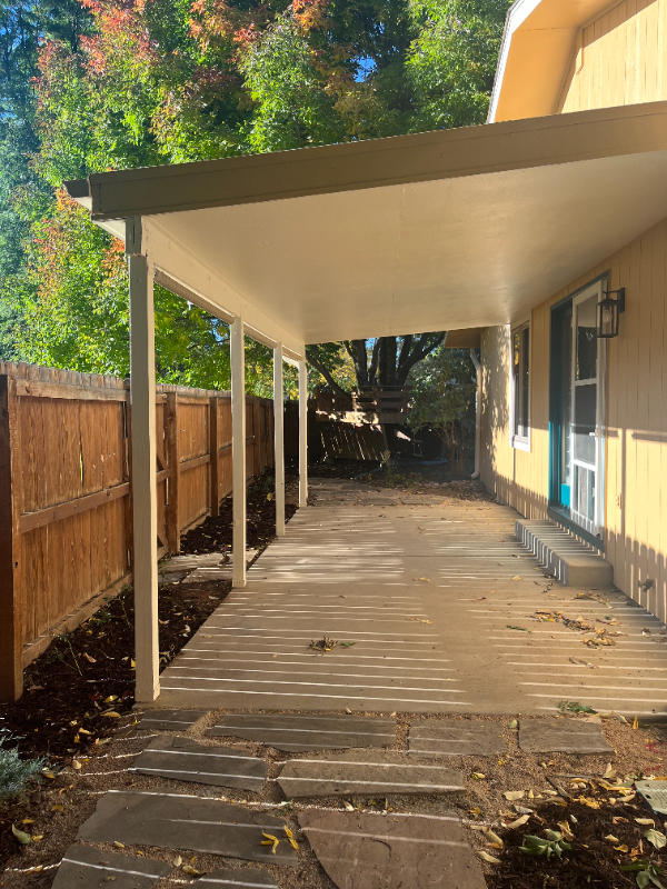 2702 Parklake Ct - Photo 5 of 16