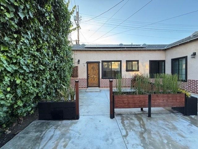 1039 S Redondo Blvd - Photo 7 of 10